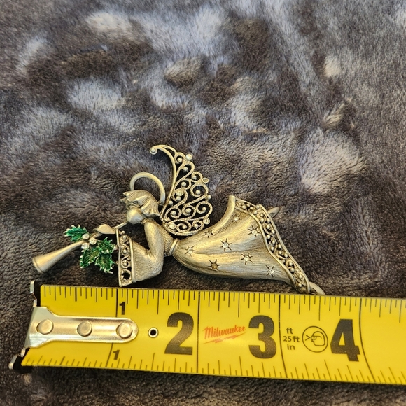 Vintage Angel Brooch Set Of 3 with Gold and Silver Tones - Picture 5 of 14